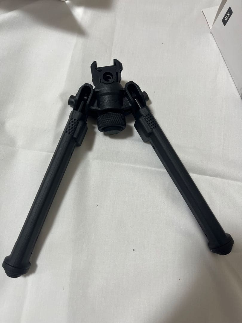 MAGPUL BIPOD 1913ピカティニーレール用