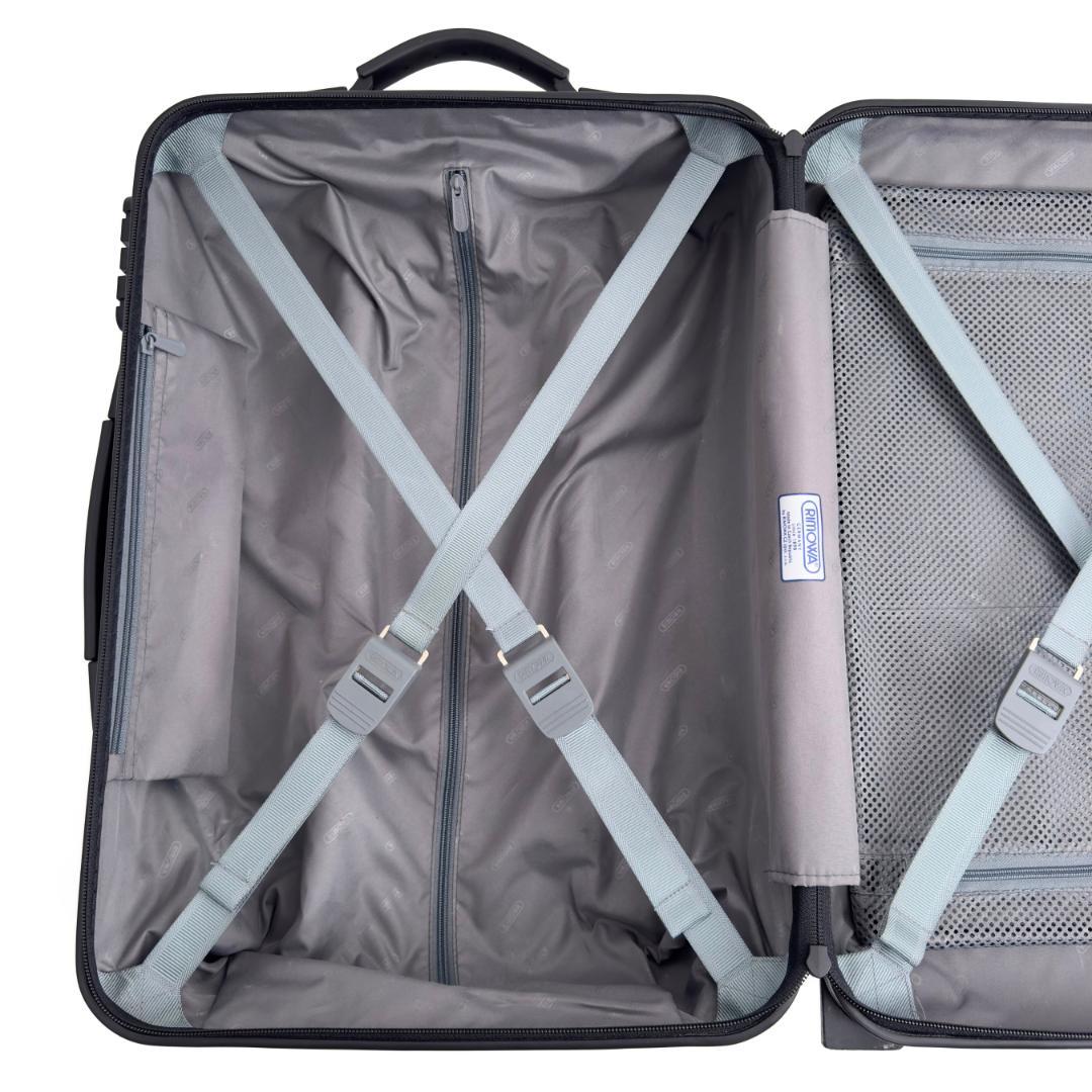 美品 リモワ サルサ 35L 機内持ち込み 2輪 TSAロック マットブラック