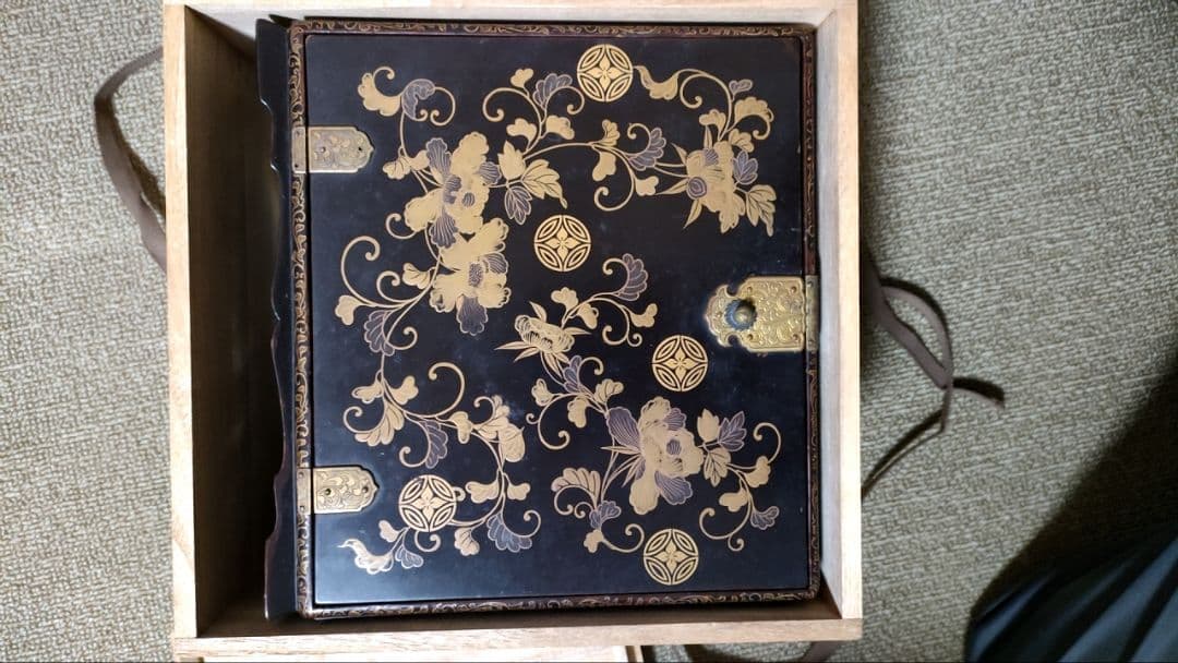 江戸時代蒔絵茶箱