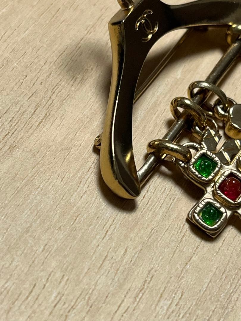 専用　CHANEL シャネル ハンガーモチーフ ブローチ 02P グリポア