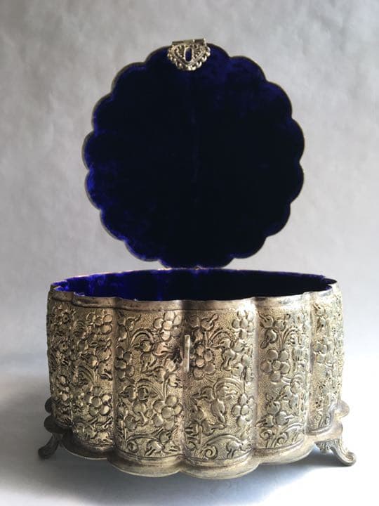 孔雀　タイ シルバー細工