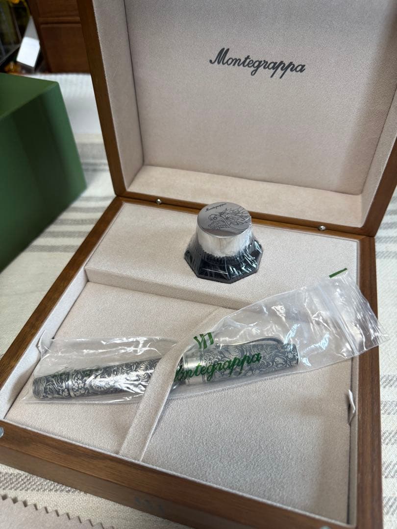 モンテグラッパ　万年筆限定品、龍と桜
