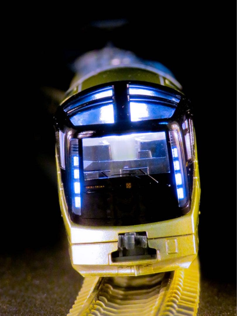 KATO E001形 ＜TRAIN SUITE 四季島＞ (特別企画品)【新品】