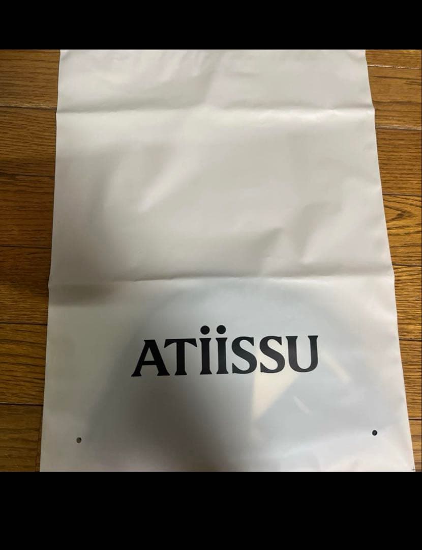 atiissu ビーニー　twiceモモ私物着用