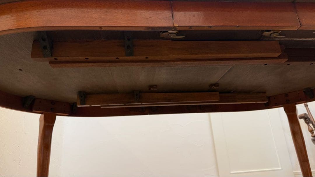 【値下げ】伸長式木製楕円形ダイニングテーブル　アンティーク