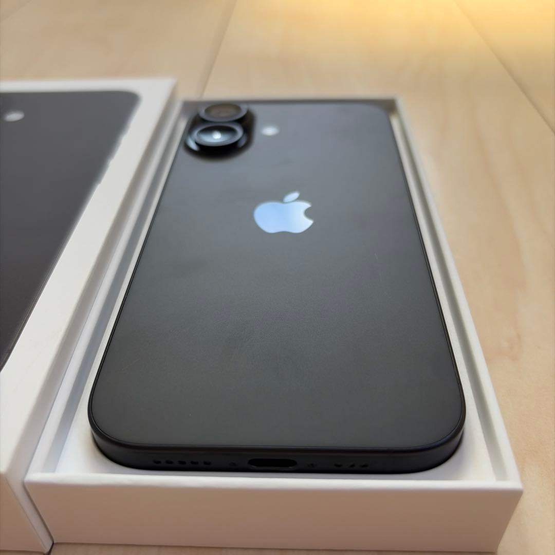 iPhone 16 ブラック 128GB SIMフリー