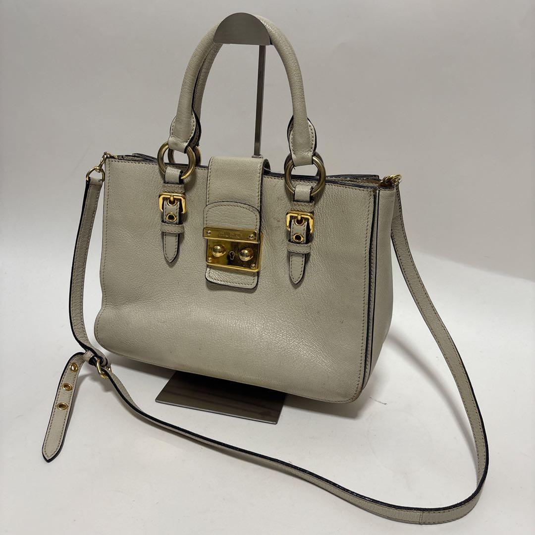 miumiu ミュウミュウ ハンドバッグ マドラス レザー ベージュライトグレー