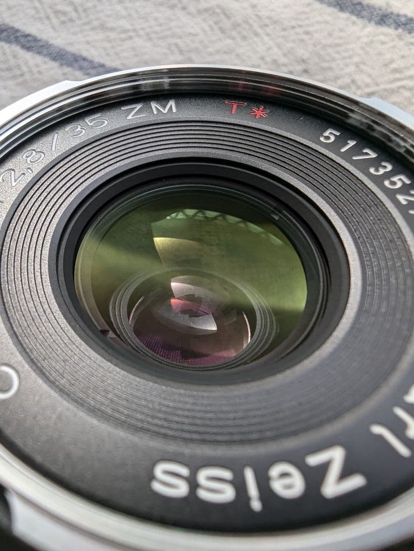 Zeiss C Biogon T* 2.8/35 ZM（シルバー）