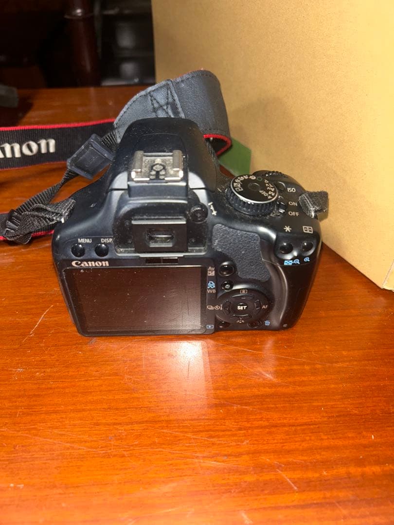 Canon EOS Kiss X3 デジタル一眼レフカメラ　動作未確認