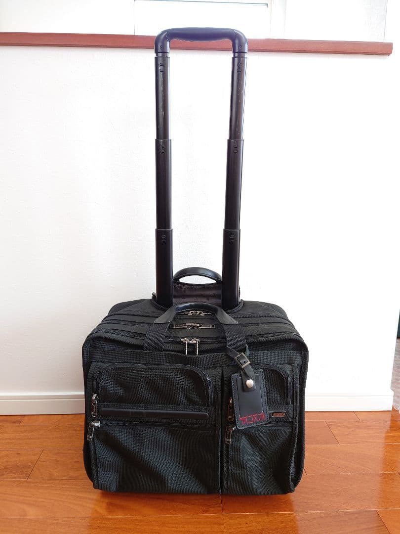 TUMI ブラック キャリーバッグ