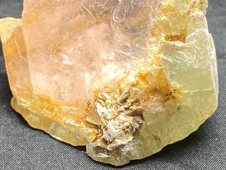 バイカラー　フローライト　79g