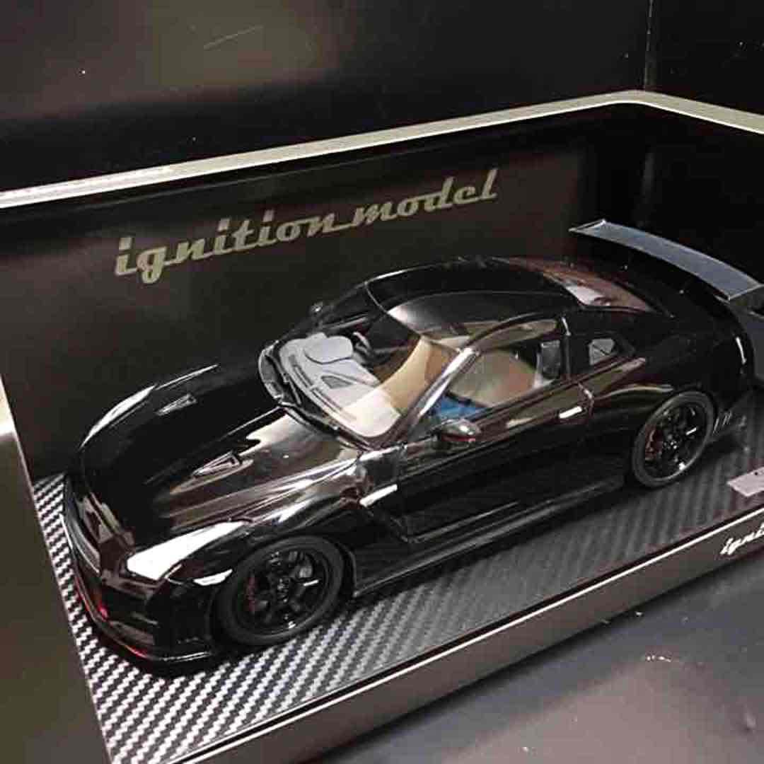 イグニッションモデル 1/18 ミニカー GTR R35 ブラックパール