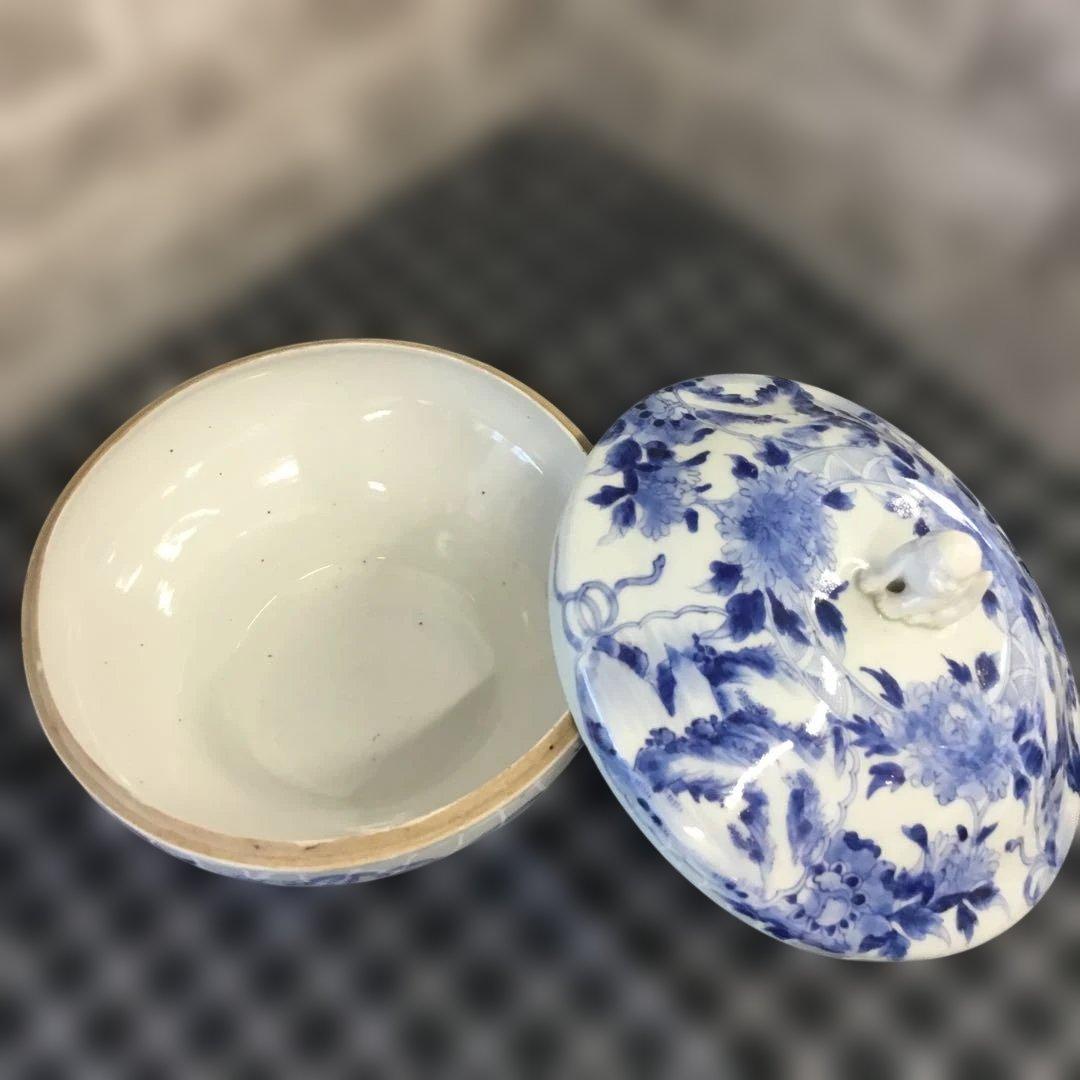 青白磁 獅子取っ手の陶器の器