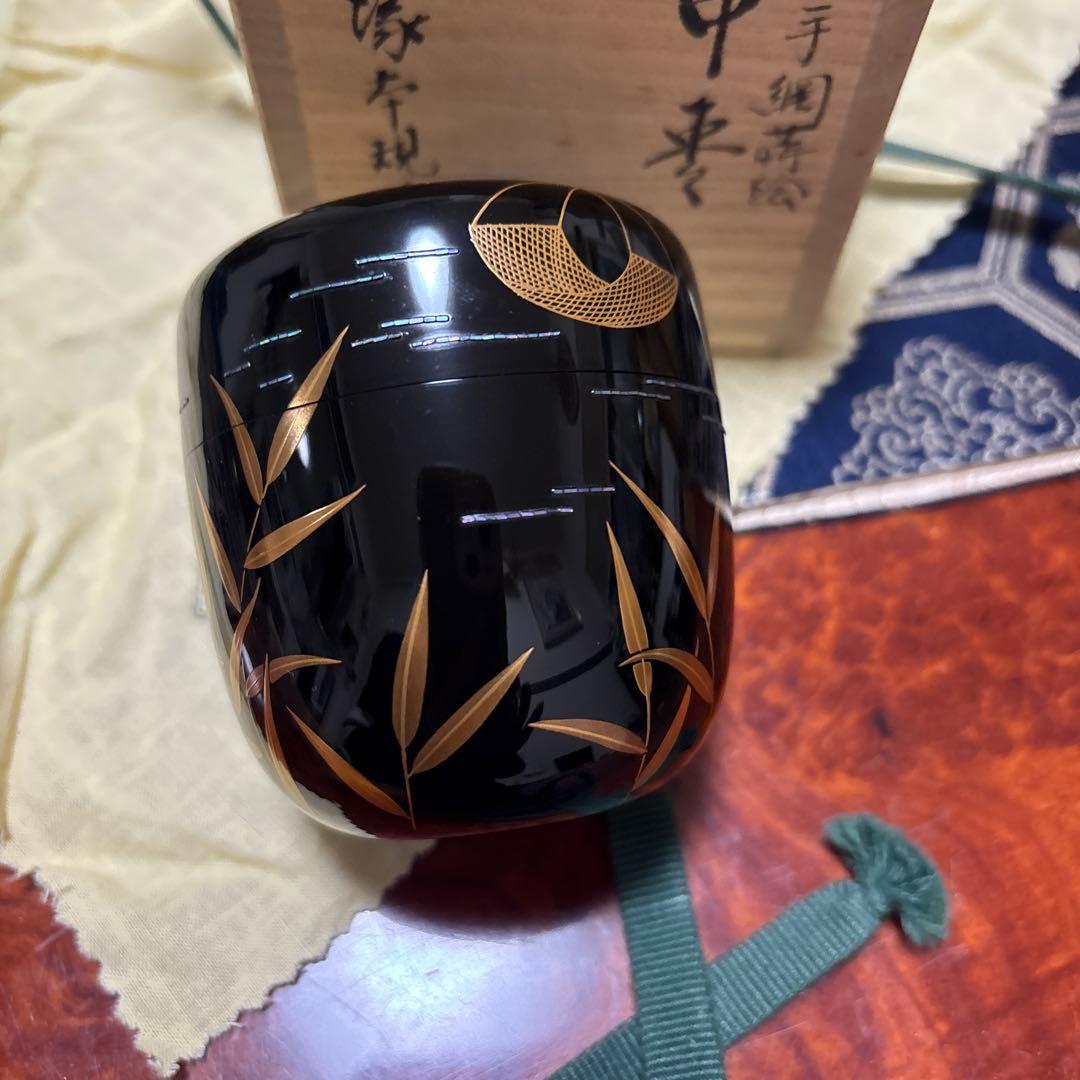 塚本規義黒色木製棗 金箔装飾付き