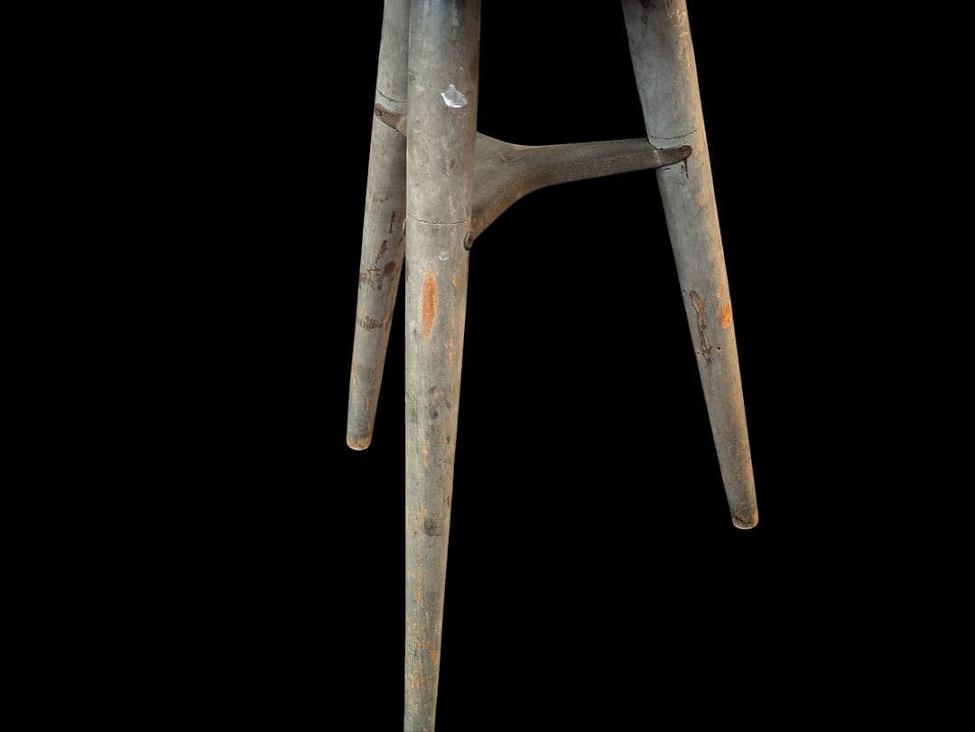 リッカーミシン　リッカー社　三足スツール　丸スツール　アンティーク　ヴィンテージ