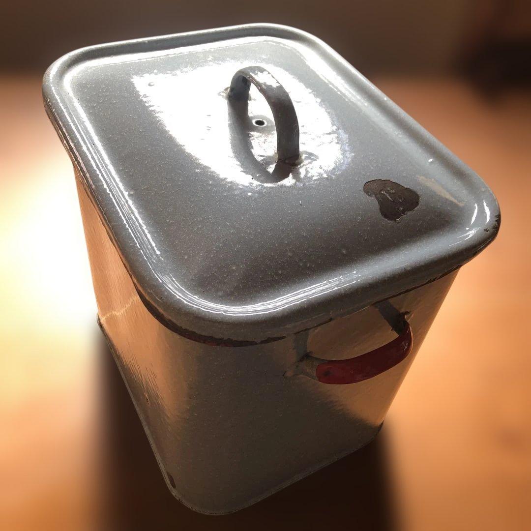 アンティーク　ブレッド缶