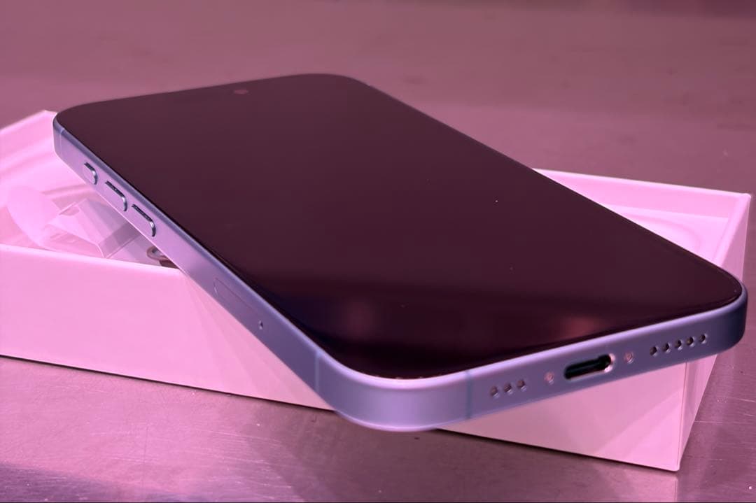 国内版SIMフリー iPhone16 128GB ティール