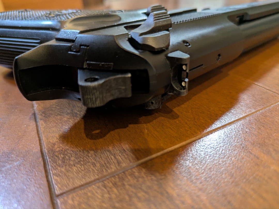 ウエスタンアームズ ベレッタ M92 ブローバックガスガン