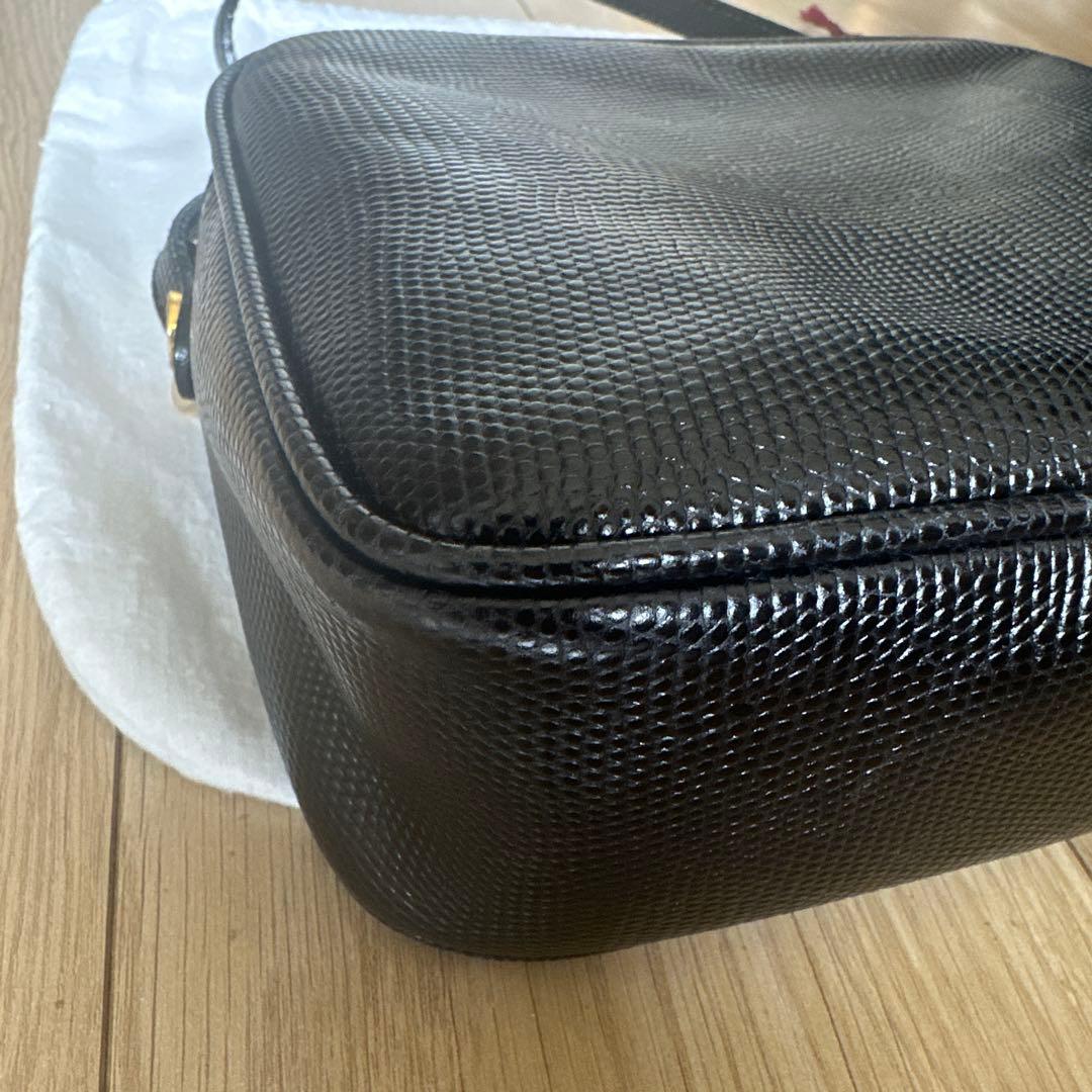 フェラガモ　ショルダー　ポシェット