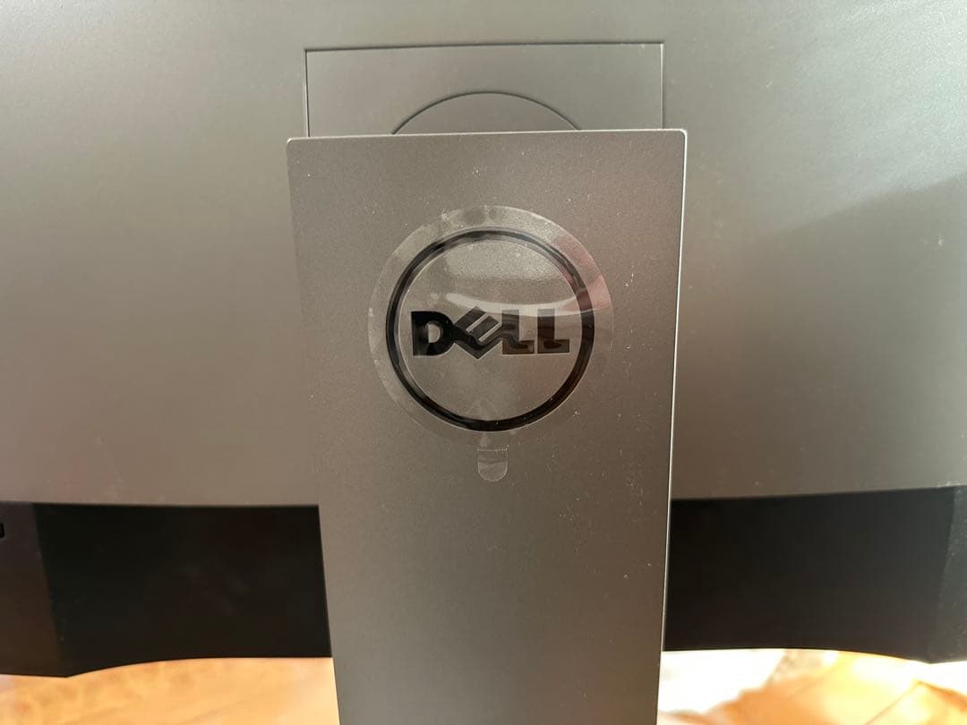 Dell 4Kモニター 27インチ U2718QM