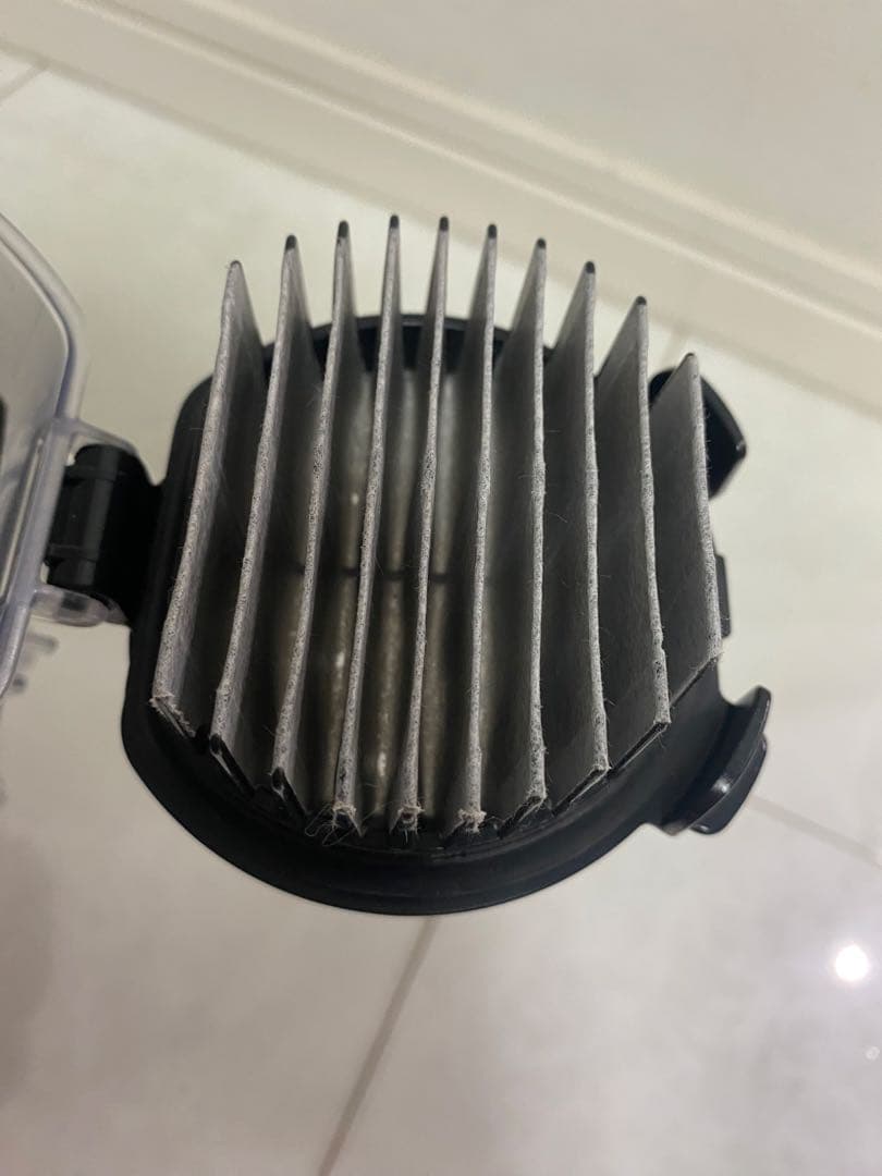 日立 コードレス掃除機2021年製　PV-BL2H