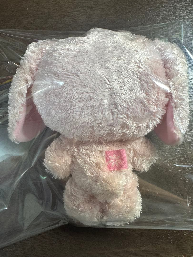 サンリオのキャラクター シュガーバニーズのぬいぐるみ