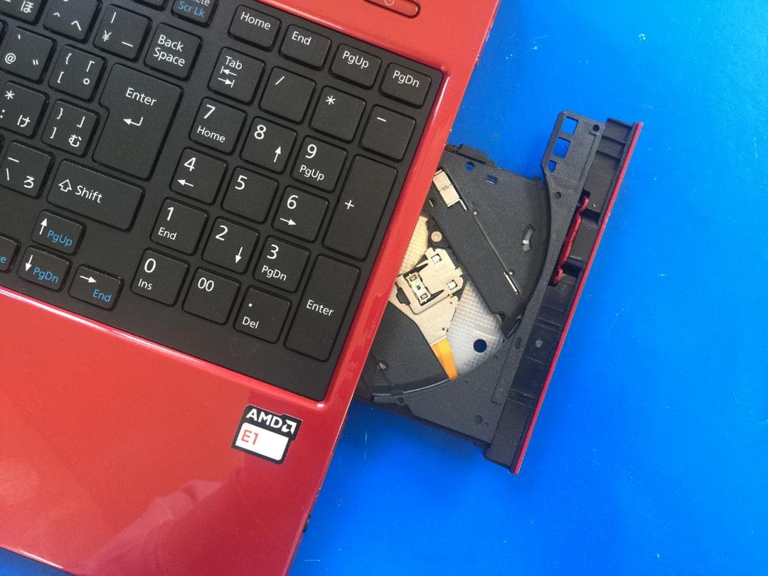 富士通 LIFEBOOK AH40/X 15.6型TFT液晶 フルサイズノート