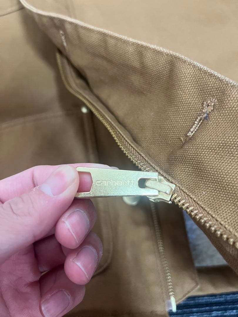 早いもの勝ち！カーハートWIP☆ワンポイントロゴ　裏地ボア　ダックカバーオール