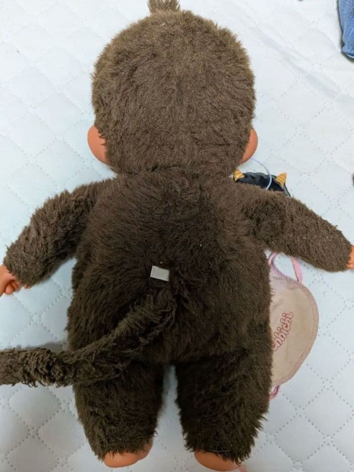 茶色い目 ふたごのモンチッチ Lサイズ 43㌢ 泣き顔の女の子 鬼仕様