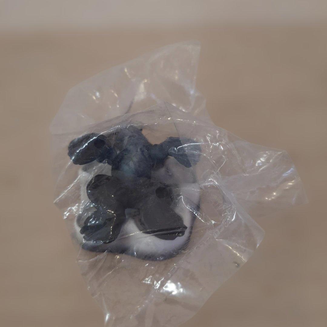 ウルトラ怪獣名鑑　206便姿消す　カラー・モノクロ2種類セット　未開封　箱なし