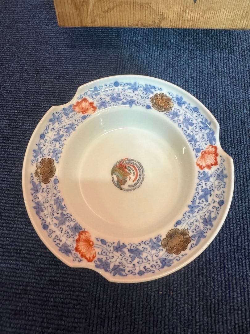 1877 十二代　柿右衛門　染錦　牡丹唐草　灰皿　未使用