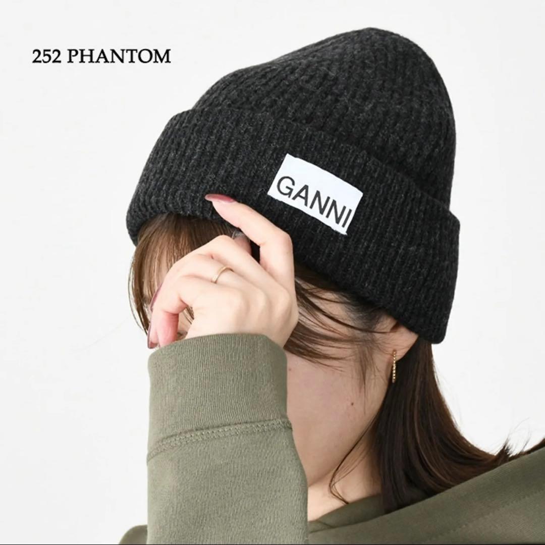 [GANNI] リブニットビーニー ロゴ入り ウール ニット帽