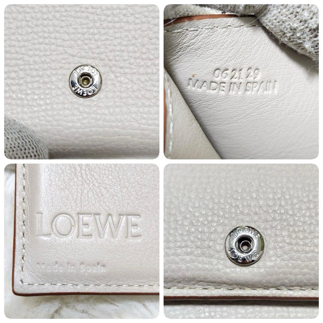 ✨美品　正規品✨ロエベ　三つ折り　アナグラム　小銭入れ　ロゴ金具　ベージュ