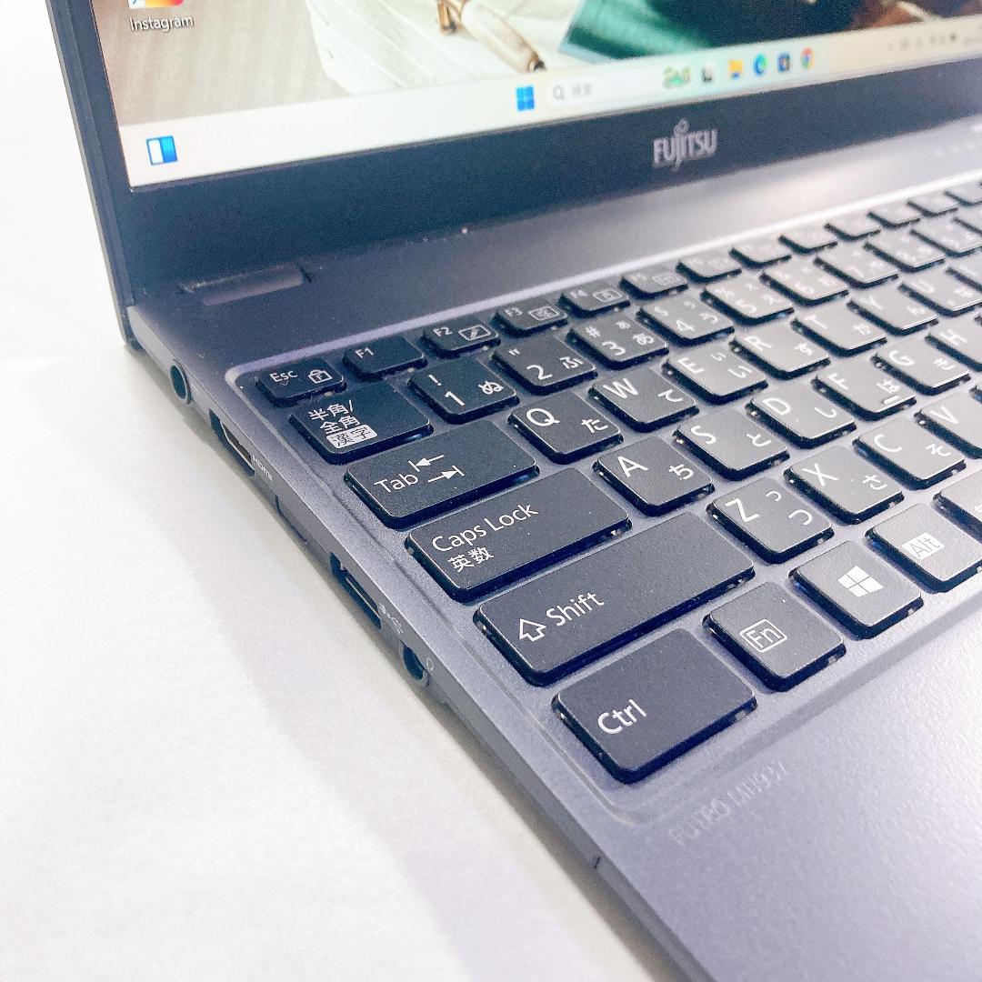 w127✨美品/超軽量 /爆速 SSD新品/Office付✨すぐ使えるノートPC