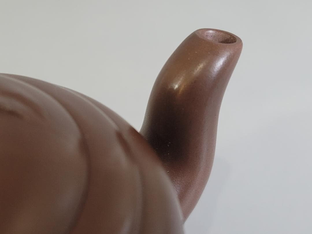 中国古美術・紫砂壺 盖款 :大生（范大生）宜興原鉱・紫泥急須・茶壺