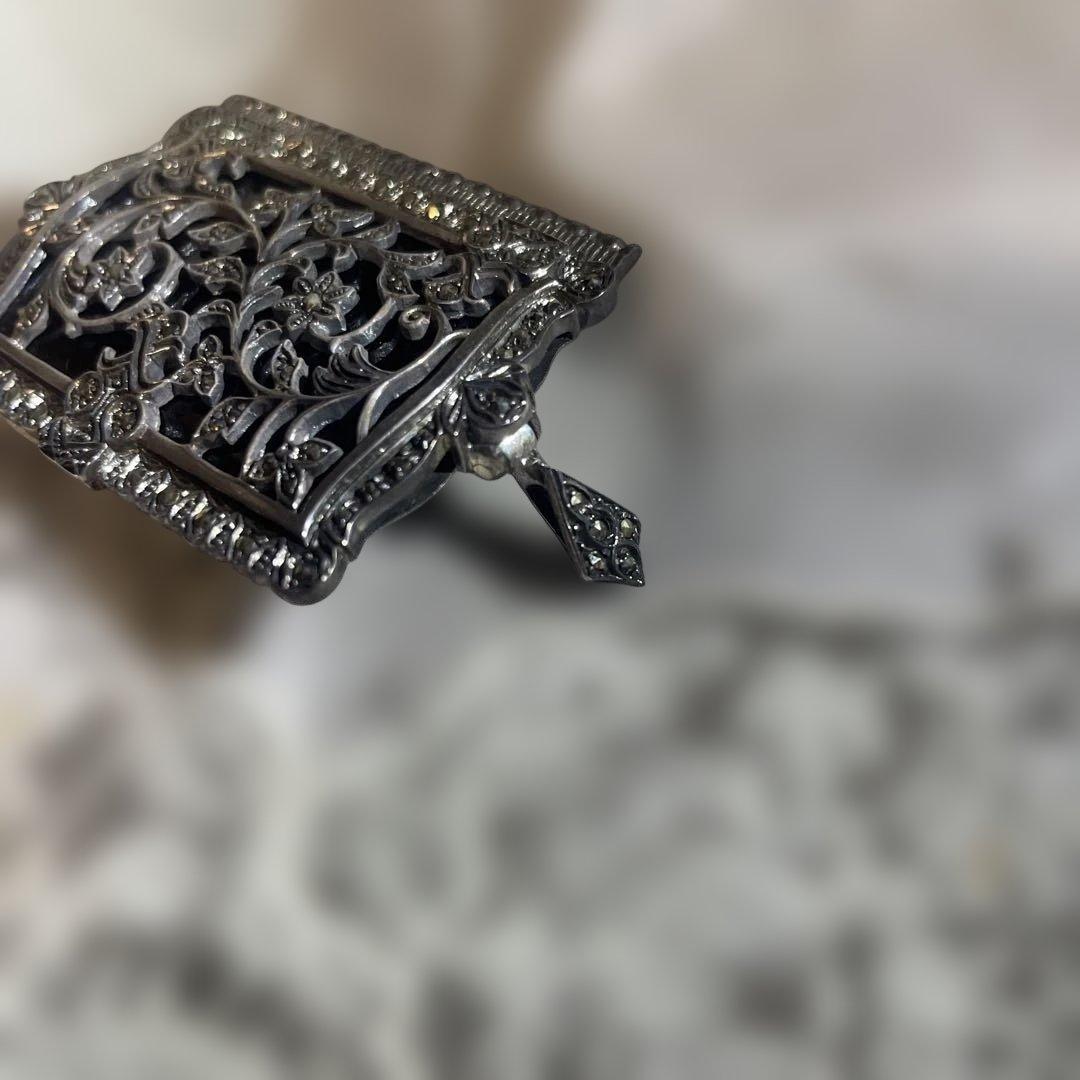 オニキス　マーカサイト　ブローチ　ペンダントトップ