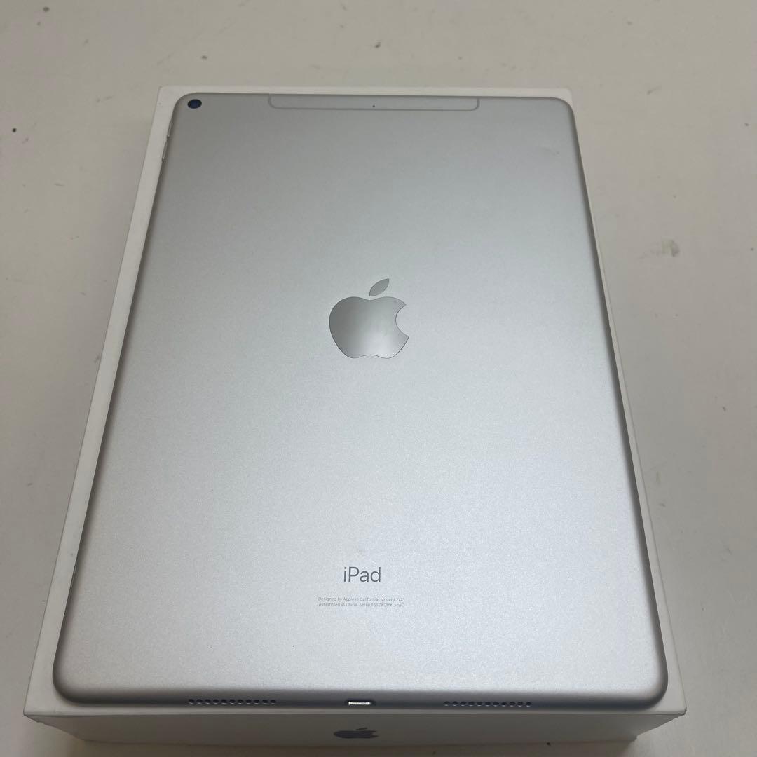 iPad Air 第3世代 64GB Wi-fi + Cellular 84%