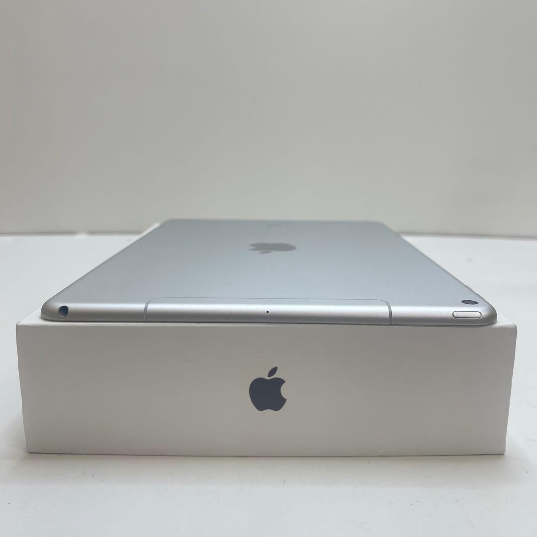 iPad Air 第3世代 64GB Wi-fi + Cellular 84%