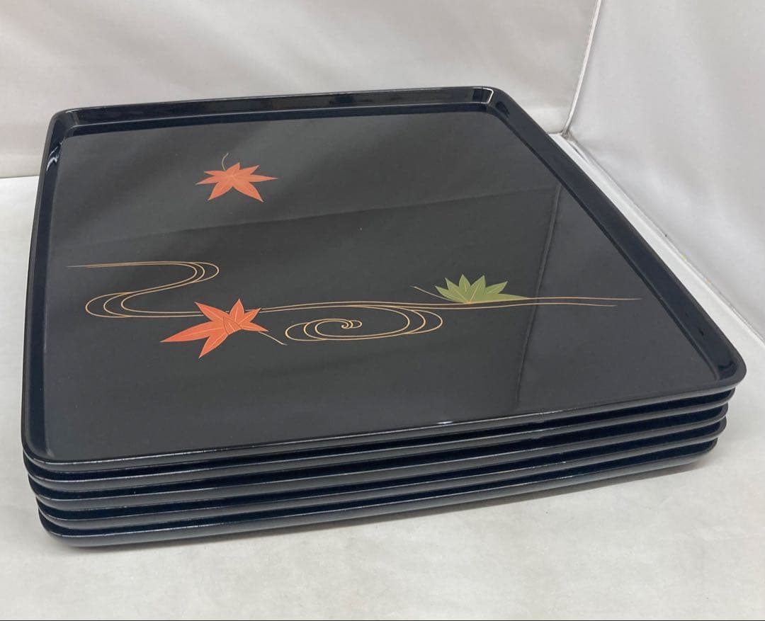 B542b「輪島塗 卓上膳　五」 共箱　竜田川　紅葉　懐石・会席道具　茶道具