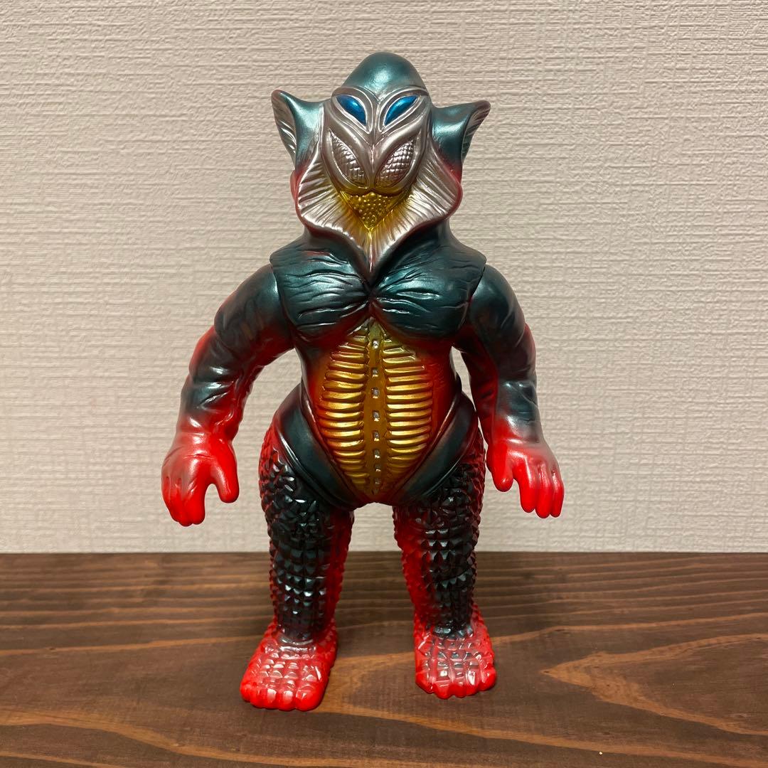 ブルマァク　メフィラス星人　ソフビ