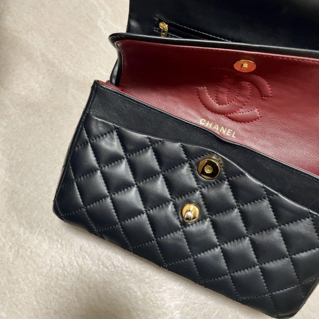 CHANEL ブラック レザー キルティング マトラッセ ショルダーバッグ