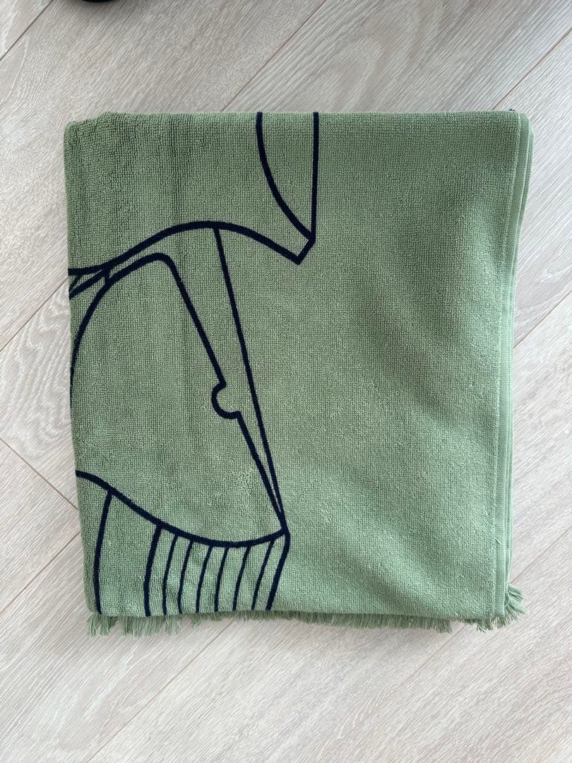 エルメスのビーチタオル バスタオルです 新品未使用