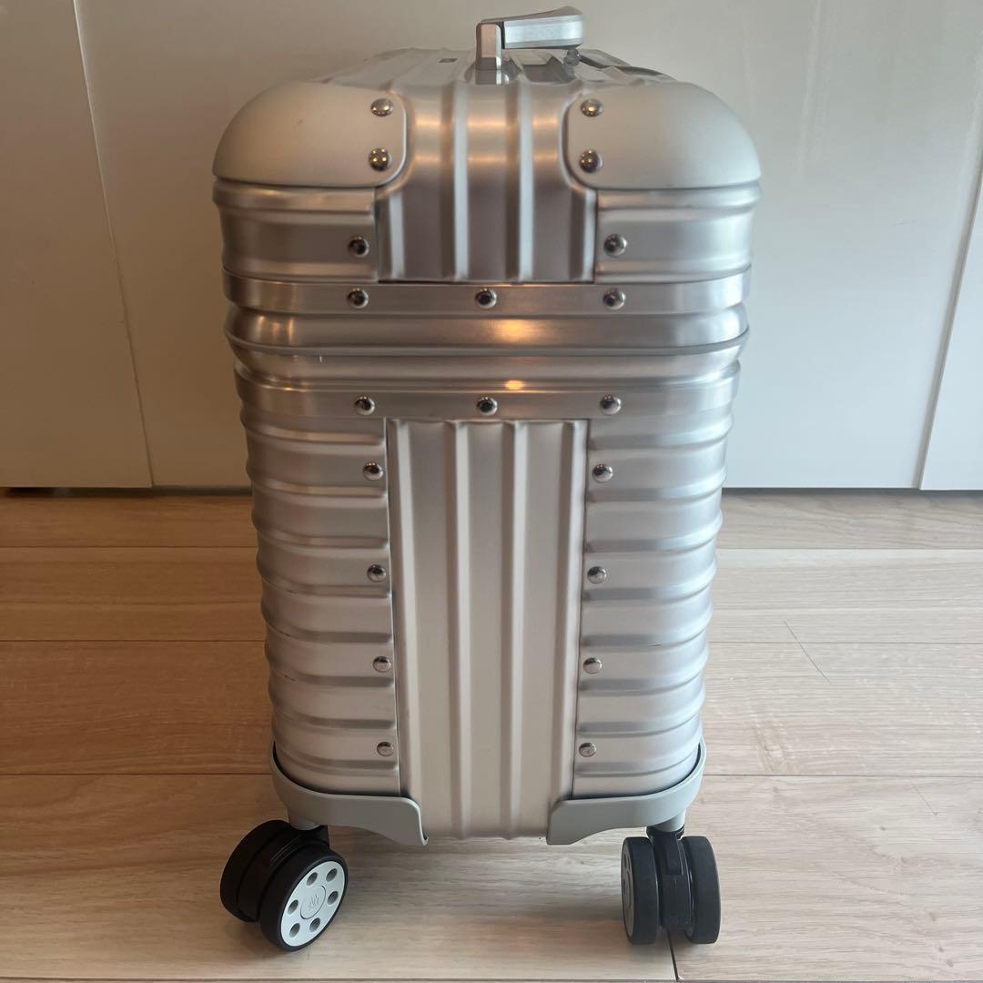 リモワ オリジナルパイロット