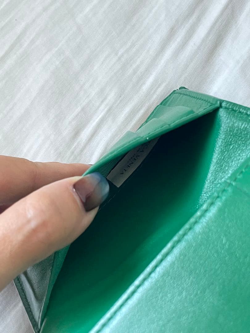 bottega veneta カセット 三つ折り財布 グリーン