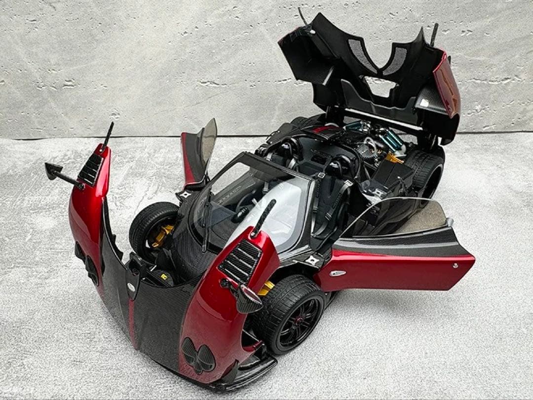 全開閉！Almost Real 1/18 パガーニ ゾンダ ミニカー 当日発送