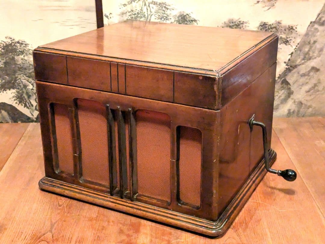 蓄音機　手回し　BOLERO　骨董品　　MADE IN JAPAN　アンティーク