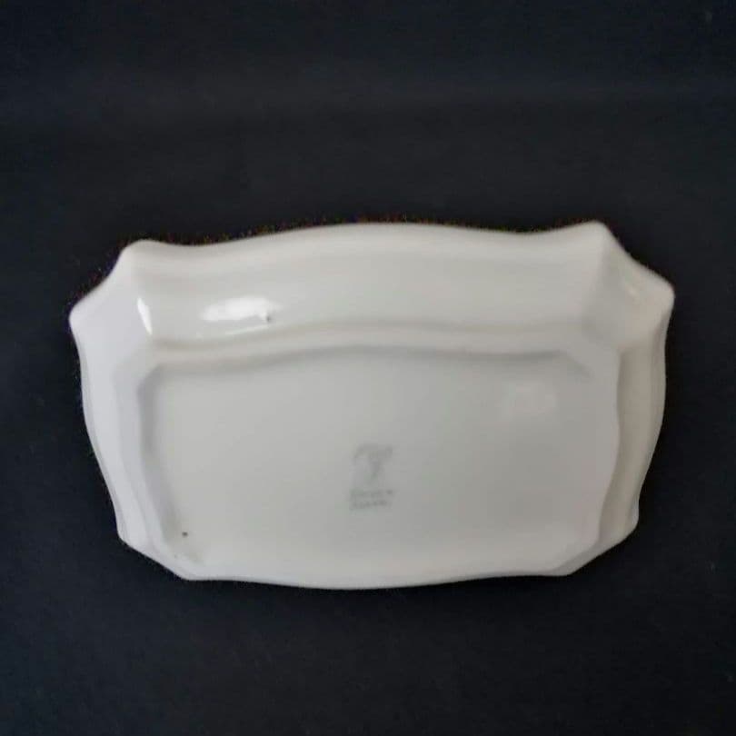 逸品　SPドレスデン①　カールティーメ工房　フィギュリン付き小皿二体　手描き