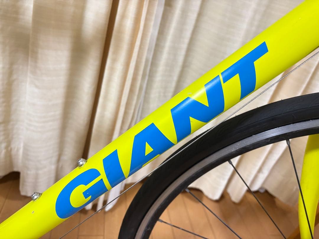 GIANT クロスバイク 直接引渡し限定/横浜及び近隣には無料お届け可能