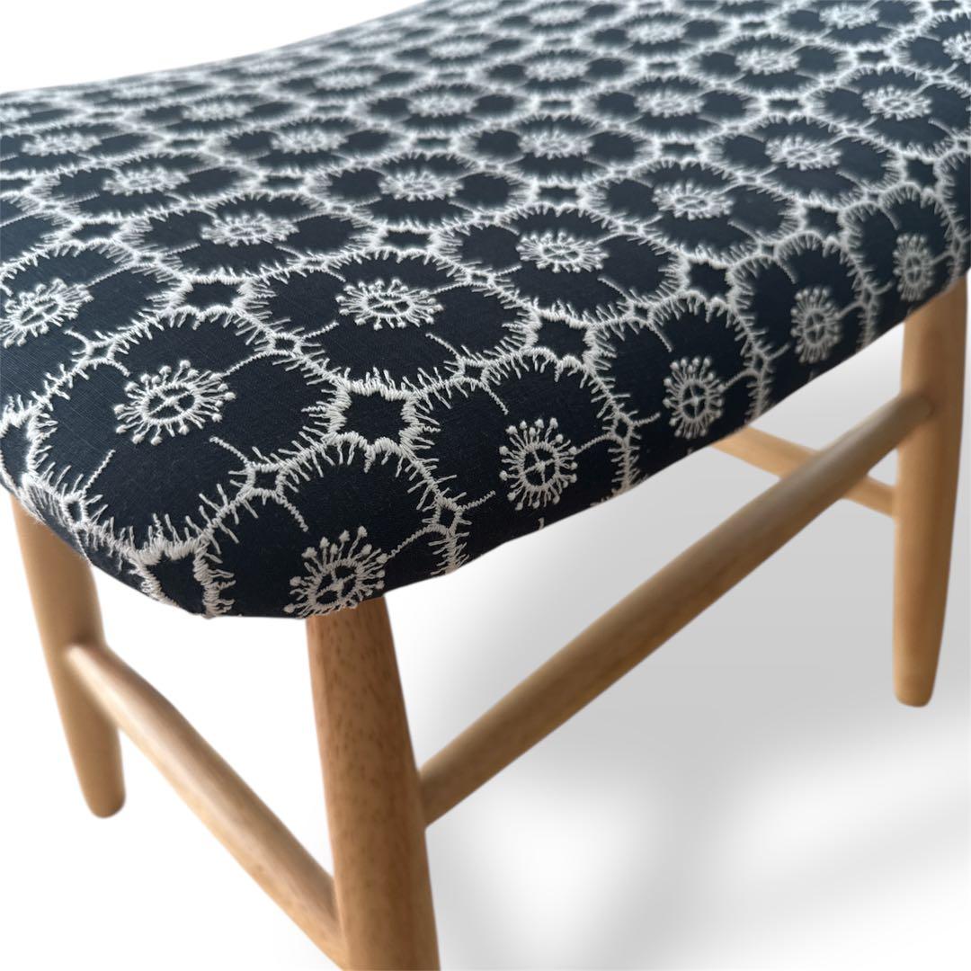 【北欧スタイル】ミナペルホネン生地使用スツール　イス　椅子　オットマン