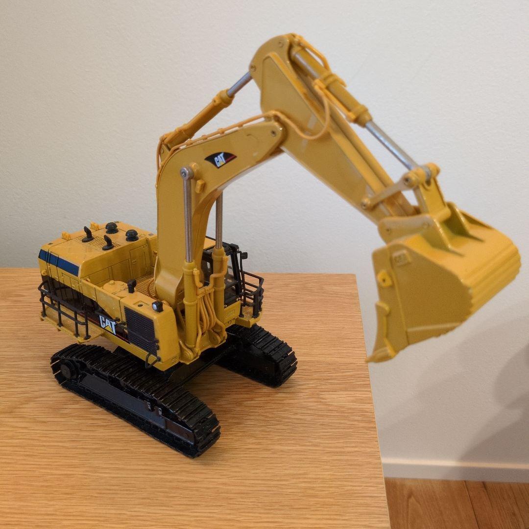 キャタピラー5110B　バックホー　重機ミニチュア　模型